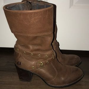 Born boots. Brown.